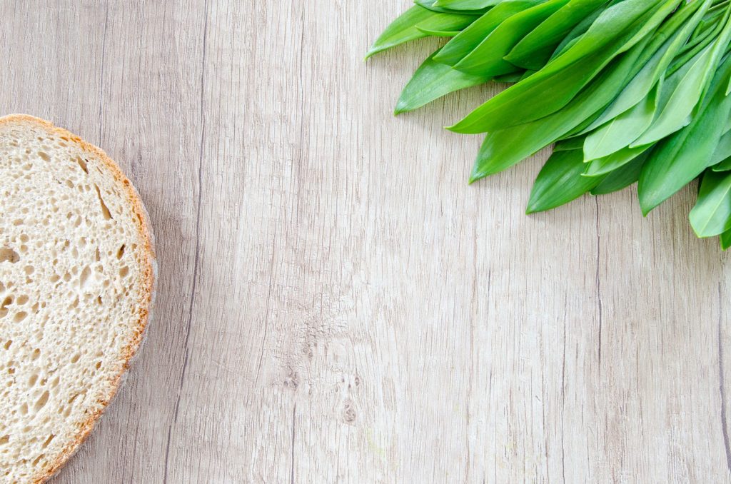 frozen garlic bread in air fryer