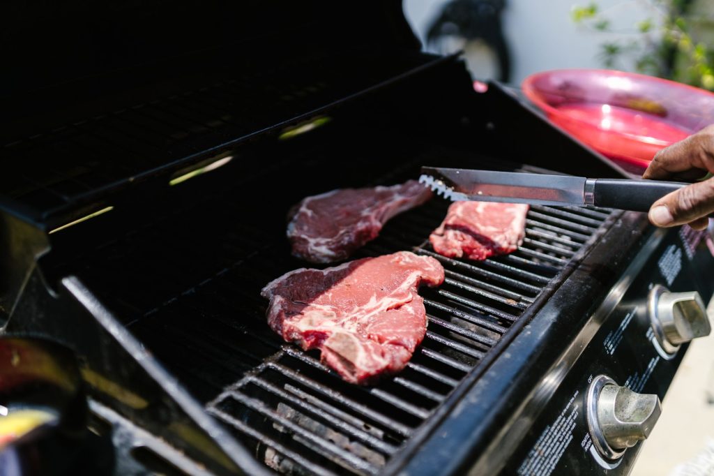 how long to grill flank steak for medium