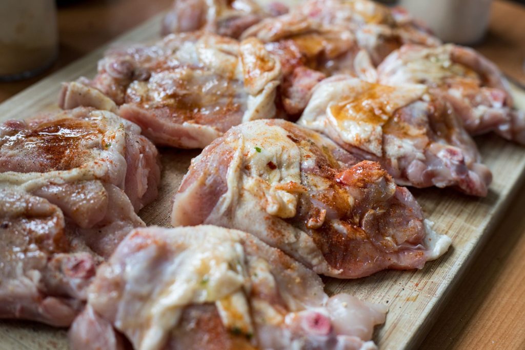 how long to bake chicken thighs